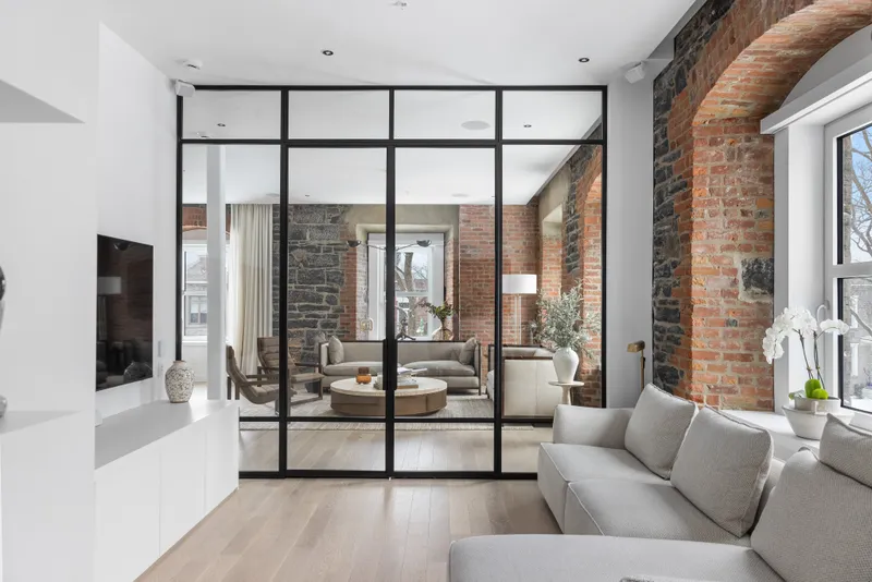Intérieur clinique esthétique Avenue Querbes Montréal